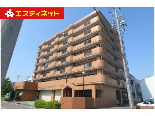 イーストタウンの外観