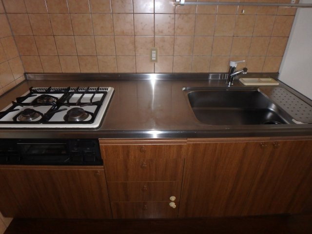 イーストタウンのキッチン