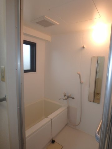 イーストタウンの浴室