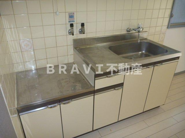 KTI南森町　BRAVI不動産のキッチン|キッチンでお料理をお楽しみください