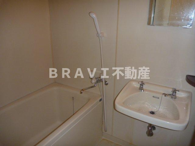 KTI南森町　BRAVI不動産の浴室|きれいなお風呂です