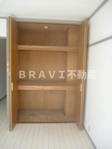 KTI南森町　BRAVI不動産の収納|大きなスペースがあり、収納には困りません