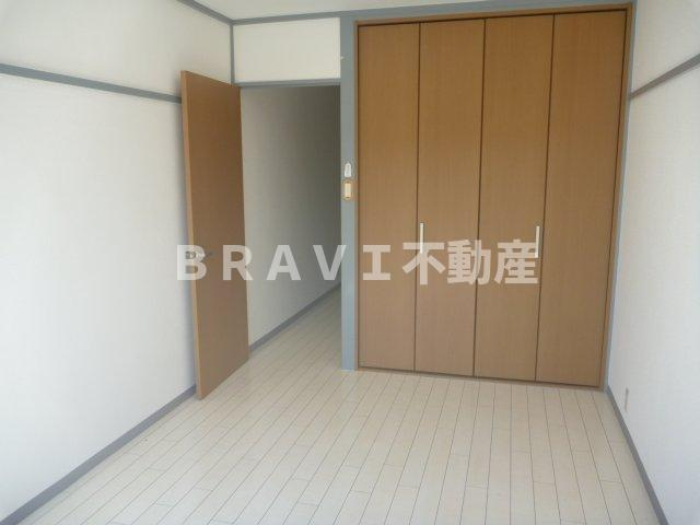 KTI南森町　BRAVI不動産の洋室|コンパクトで使いやすい洋室です