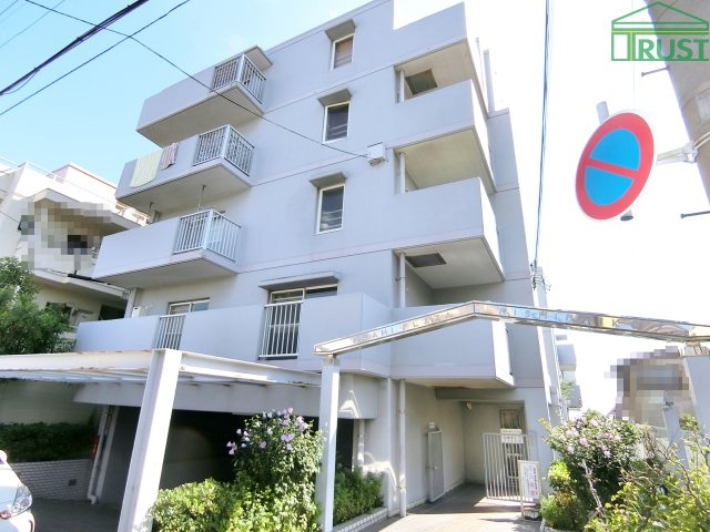 朝日プラザ西舞子の外観