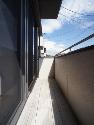 【バルコニー】 | レジデンス・ノヴァF | お洗濯物がたくさん干せます♪