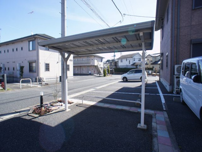 【その他共用部分】 | レジデンス・ノヴァF | 屋根付きの駐輪場があります♪