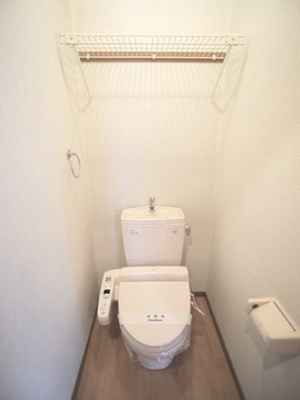【トイレ】 | レジデンス・ノヴァF | 温水洗浄暖房便座機能付きです♪
