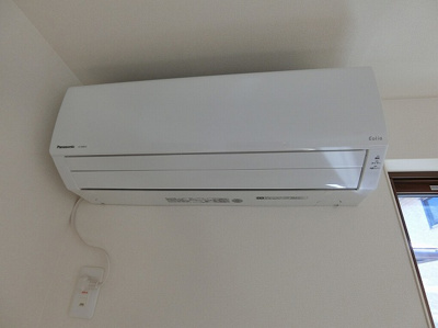 【設備】 | プチ・ヴィラージュD | 暑い夏や寒い冬に大活躍！リビングダイニングキッチンにあるエアコンです☆冷暖房完備で1年中快適に過ごせます♪