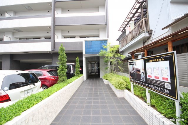 ルミエール北梅田　仲介手数料無料のエントランス