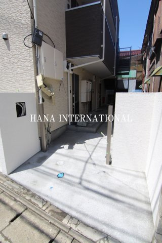 プレシャス市川南のエントランス