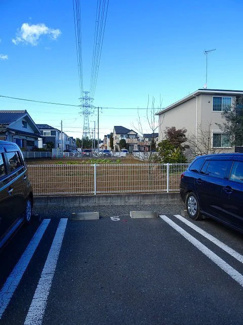 【駐車場】