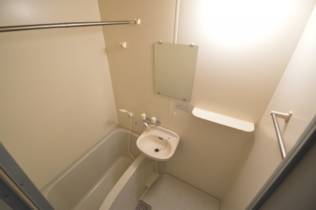 シャルムロードの浴室