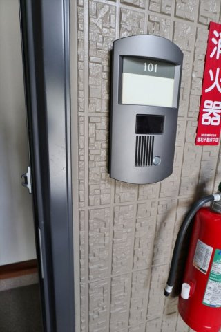 シャーメゾンラフィネ　Ｂのエントランス