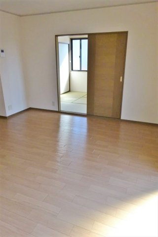 ジュネスⅠの洋室
