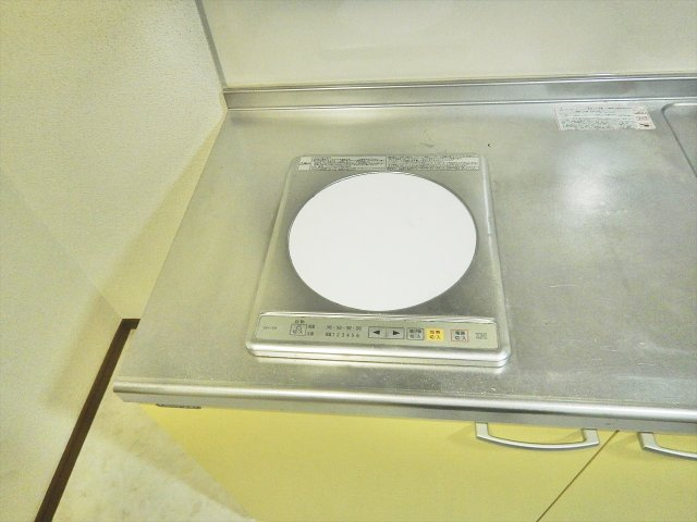 ドルフ亀島Ⅰのキッチン|ドルフ亀島Ⅰ
※反転タイプ