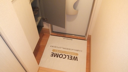 アークＴＯＷＡの玄関|げた箱付き