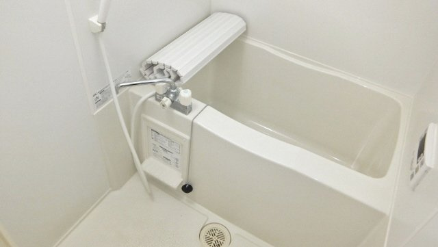 アークＴＯＷＡの浴室|追い焚き機能付