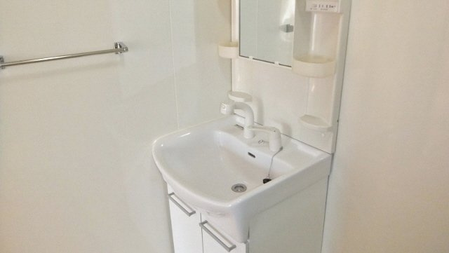 アークＴＯＷＡの洗面所|シャンプードレッサー