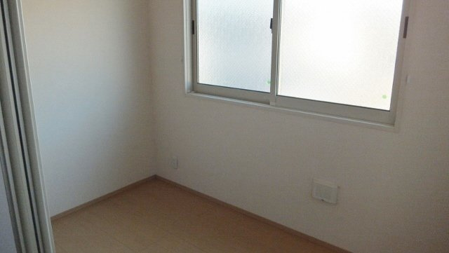 アークＴＯＷＡの居間・リビング|洋室３帖スペース