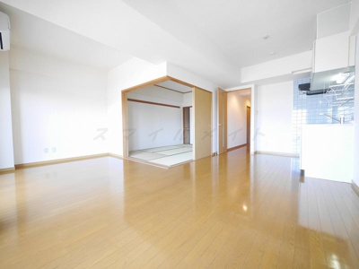 【居間・リビング】 | ヒルサイドクラタ