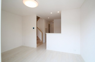 【居間・リビング】 | メゾテラスM2 | ゆったり過ごせるリビングです