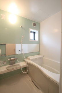 【浴室】 | メゾテラスM2 | 追い焚き付のお風呂で癒されてください