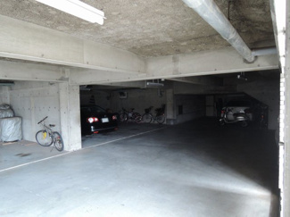 【駐車場】