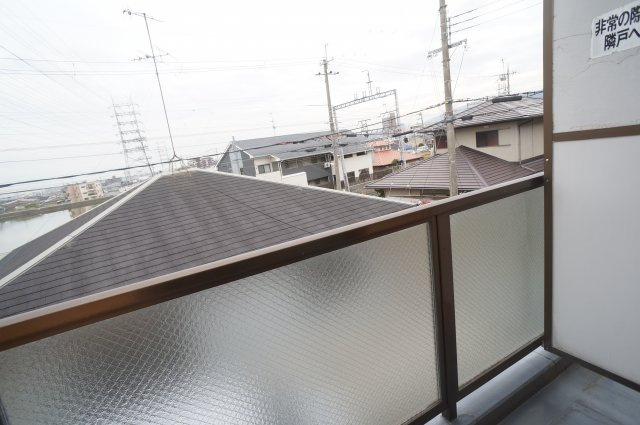 エクセルコート中山のバルコニー