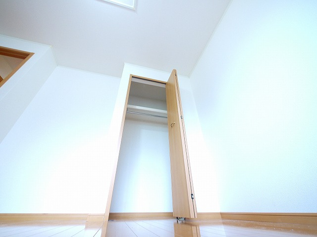 カルム　プロムナードの収納|ゆったりとした空間のトイレです