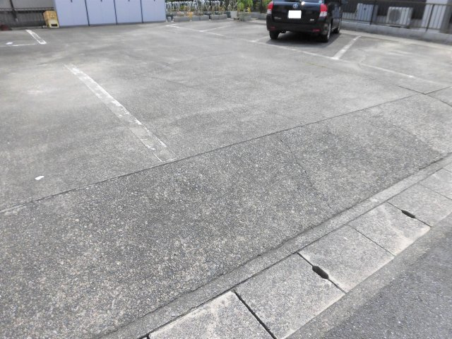 パナハイツ稲葉の駐車場