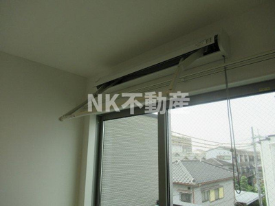 【設備】 | グラスハウス（東花園賃貸） | 室内物干しです