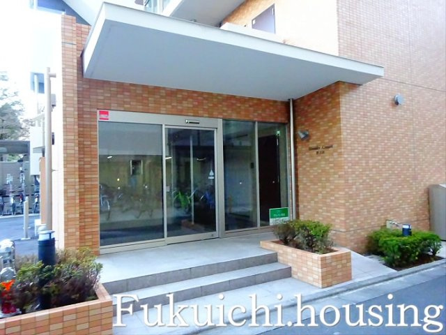 ステディコート桜上水のエントランス