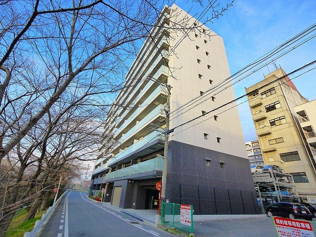 ザ・パークハウス新大宮の外観