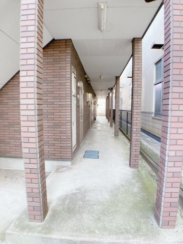 ドエール住吉Ｃ棟のロビー