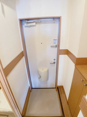 ドエール住吉Ｃ棟の玄関