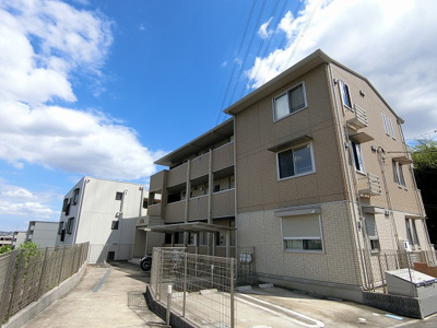 【外観】 | オークフォレスト | 小田急多摩線「五月台」駅より徒歩6分！ワンちゃんと一緒に暮らせるお部屋をお探しの方にオススメのアパートです♪