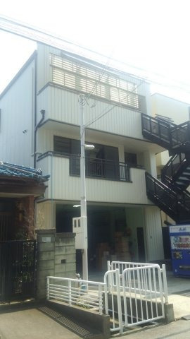 若王寺3丁目貸事務所・倉庫の外観