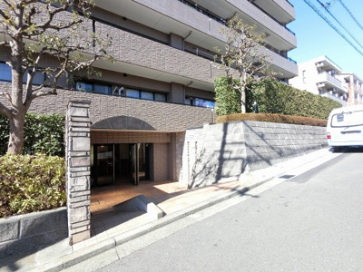 【エントランス】 | 青葉・市が尾ガーデンハウス | エントランス部分です。