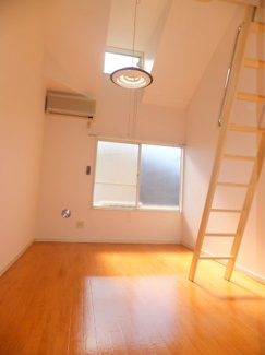 【寝室】 | ライトパレス