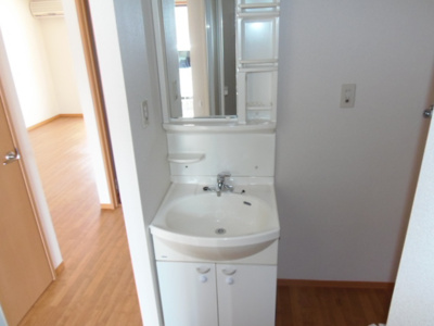 【洗面所】 | ファミール富士見 | 独立洗面台あり
『ファミール富士見』