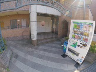 【エントランス】