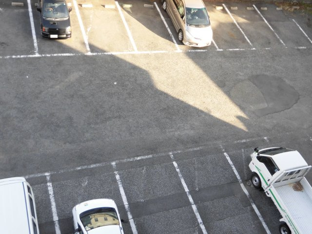 説田ビルの駐車場