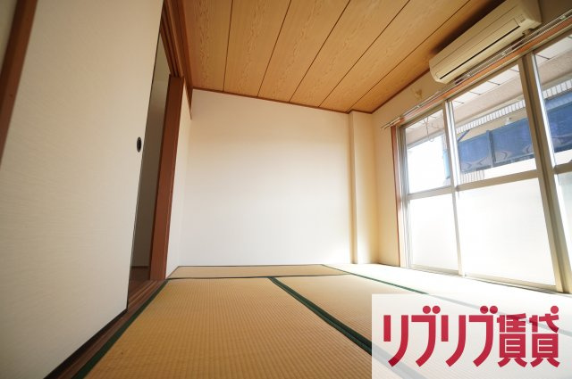内山第三ビルの寝室