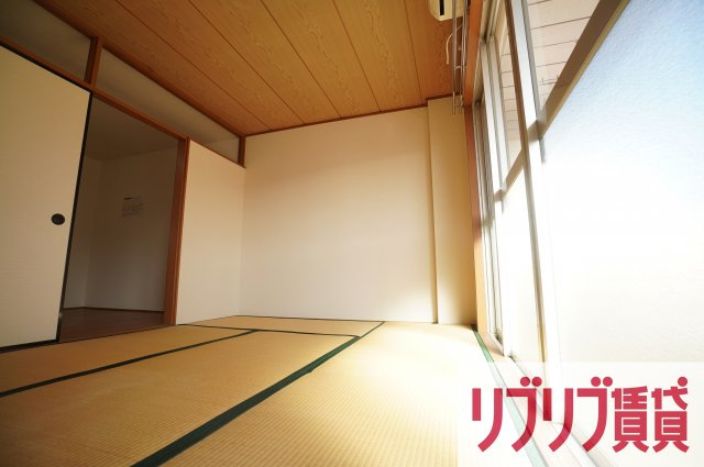 内山第三ビルの寝室