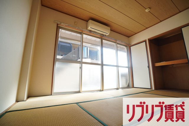 内山第三ビルの寝室