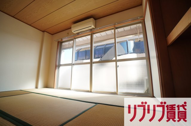 内山第三ビルの寝室
