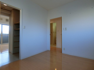 【洋室】 | レシェンテ西梅田