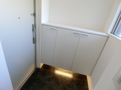 【玄関】 | レシェンテ西梅田