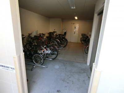 【駐車場】 | レシェンテ西梅田