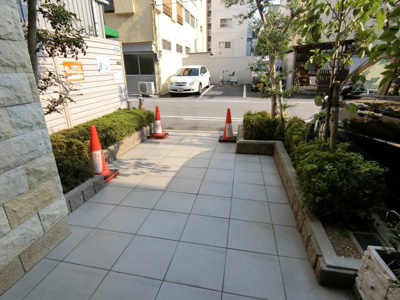 【庭】 | レシェンテ西梅田